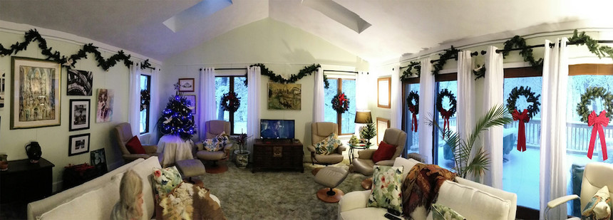 Art Hanging System for Holiday Decorations